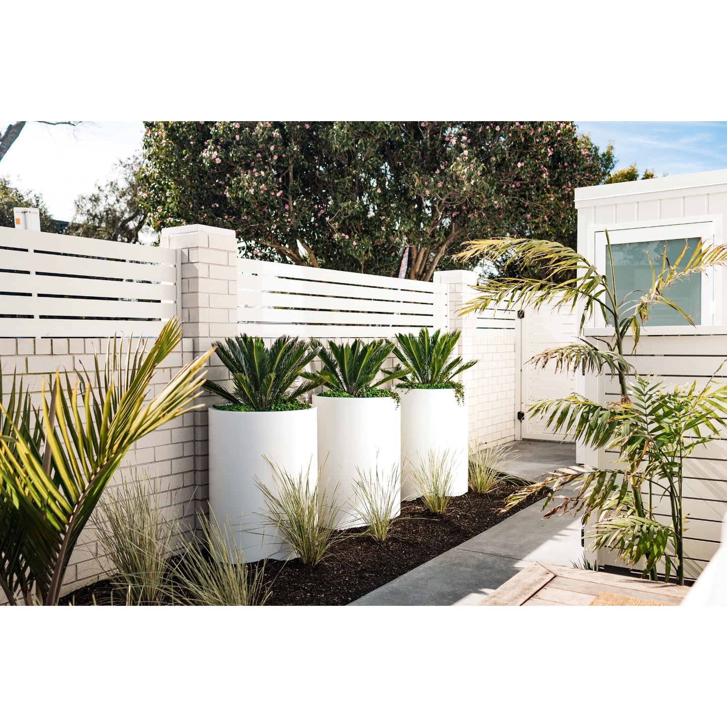 Cylindrus 9060 Planter. 90cm H x 60cm W